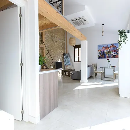 Soho Boho - With Sunny Rooftop Terrace And Fiber Optic Internet *