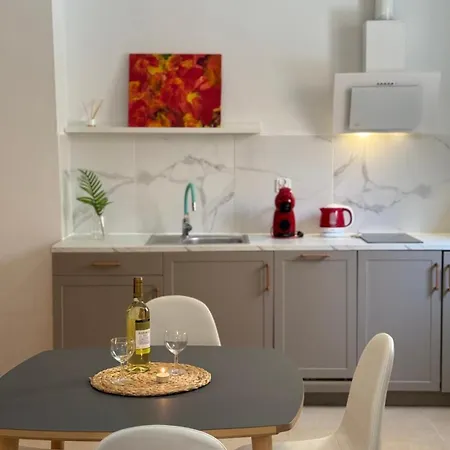 Soho Boho - With Sunny Rooftop Terrace And Fiber Optic Internet Aparthotel *