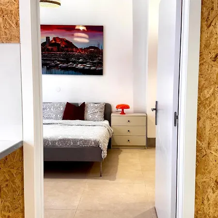 Soho Boho - With Sunny Rooftop Terrace And Fiber Optic Internet Aparthotel *