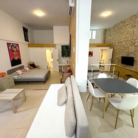 アパートホテル Soho Boho - With Sunny Rooftop Terrace And Fiber Optic Internet *